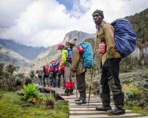 REV_4041 Oxygen returns to Uganda-the Pearl of Africa (Margerita Peak - 5.109) in 2016 Oxygen returns to Uganda-the Pearl of Africa (Margerita Peak &#8211; 5.109) in 2016 REV 4041 300x240